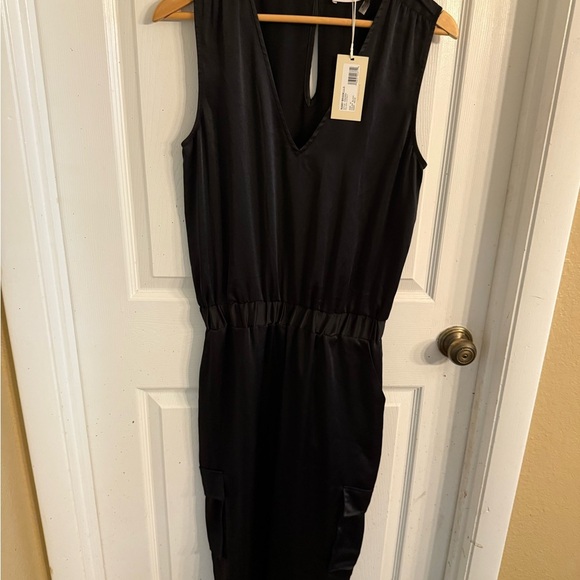 Ramy BrookSmocked Waist Black Satin Jogger Jumpsuit Size Medium NWT SOLD OUT - Picture 4 of 5